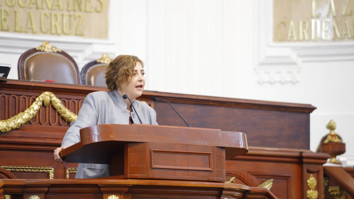 Dip. Gabriela Salido exhorta a SEMOVI a proporcionar opciones a usuarios afectados por la cancelación del permiso a una empresa de transporte individual Dip. Gabriela Salido exhorta a SEMOVI a proporcionar opciones a usuarios afectados por la cancelación del permiso a una empresa de transporte individual