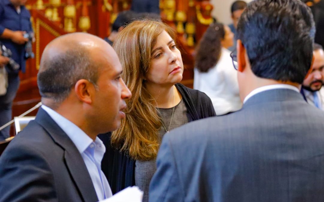 Presentarán los diputados panistas Gabriela Salido y Héctor Barrera iniciativa para derogar Artículo Transitorio de la Ley de Participación Ciudadana Presentarán los diputados panistas Gabriela Salido y Héctor Barrera iniciativa para derogar Artículo Transitorio de la Ley de Participación Ciudadana