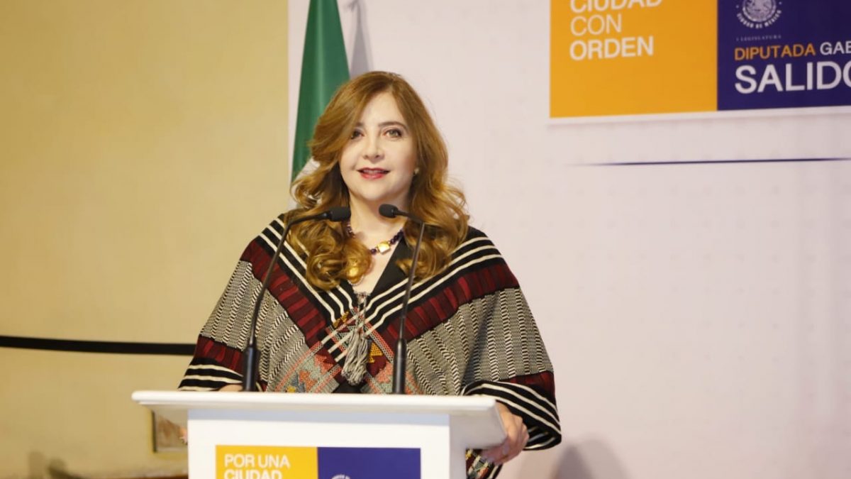 La Dip. Gabriela Salido rinde su primer informe de actividades legislativas La Dip. Gabriela Salido rinde su primer informe de actividades legislativas