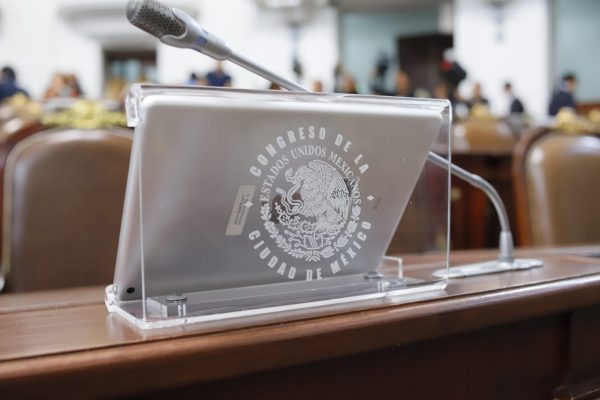 Debe el Gobierno de la Ciudad respetar la Constitución y permitir la participación y opinión del Congreso en los ajustes al Presupuesto de Egresos
