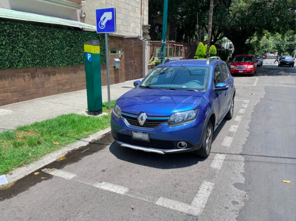 Empresa de Parquímetros deben destinar 20% de cajones para transporte alternativo y vehículos de personas con discapacidad: Dip. Gabriela Salido